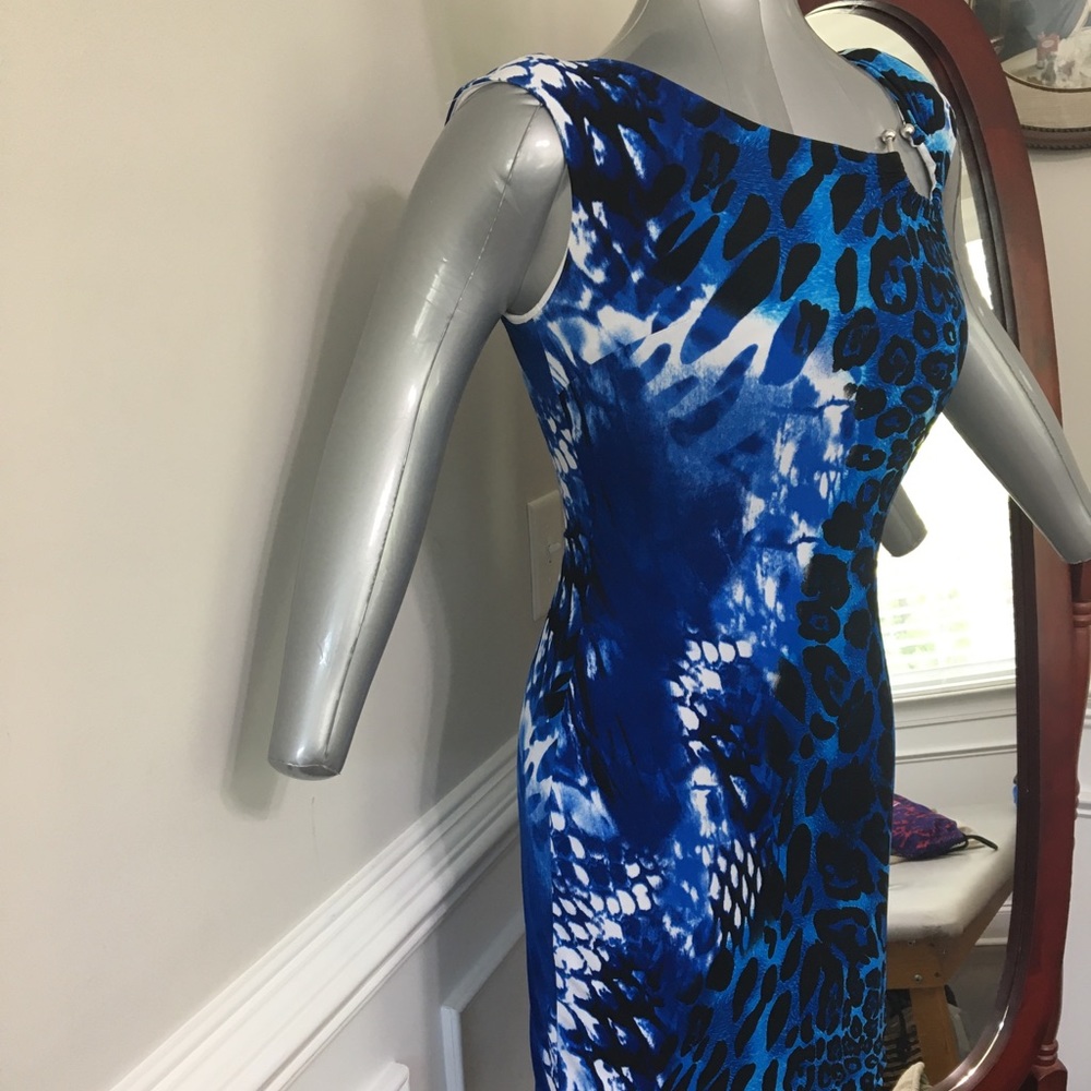 Cache Form Fitted Leopard Print Dress - Picture 3 of 8